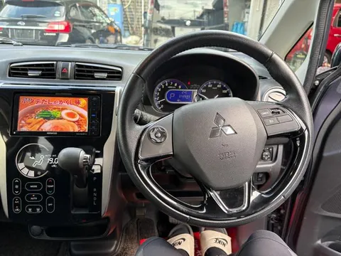 Mitsubishi eK Custom