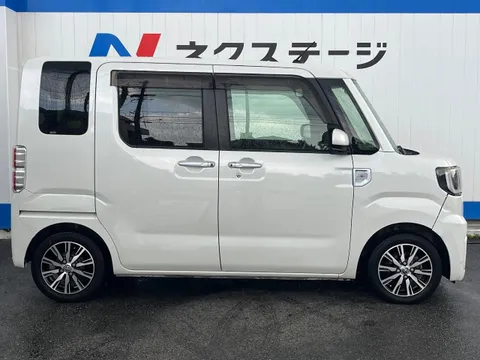 Toyota Pixis Mega