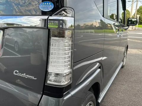 Honda N-BOX Plus Custom