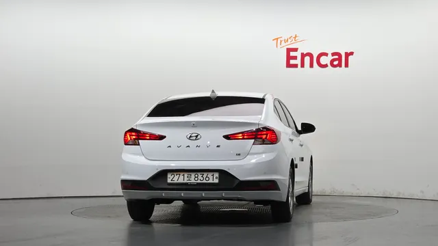 Hyundai Elantra (Avante)