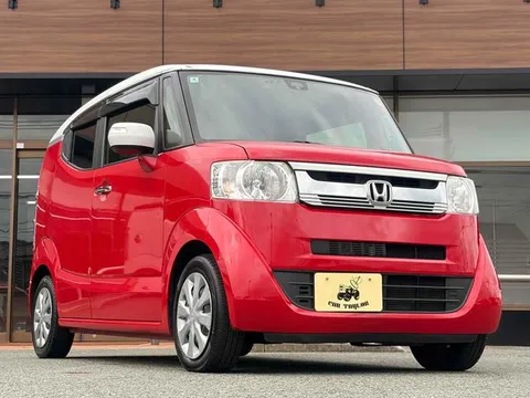 Honda N-BOX Slash