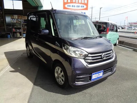 Nissan Dayz Roox