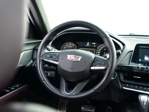 Cadillac CT4