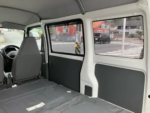 Mitsubishi Minicab Van