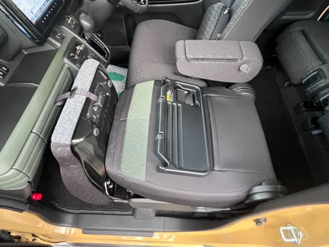 Suzuki Spacia Gear