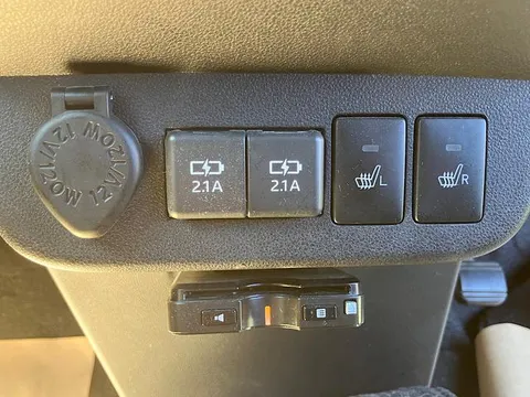 Daihatsu Mira Tocot