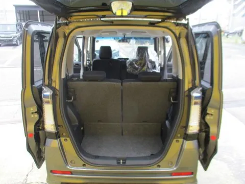 Honda N-BOX Custom
