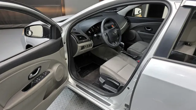Renault SM3