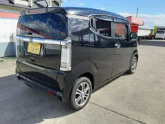 Honda N-BOX Slash