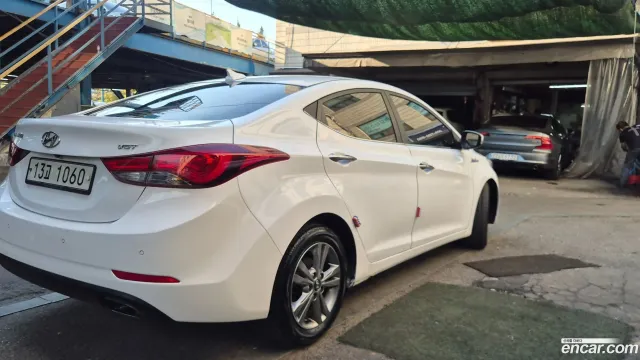 Hyundai Elantra (Avante)