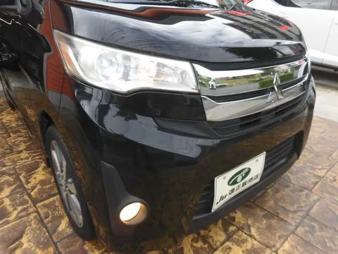 Mitsubishi eK Custom