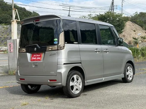 Suzuki Spacia