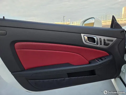 Mercedes-Benz SLK-Class