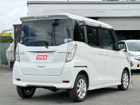 Mitsubishi eK Space Custom