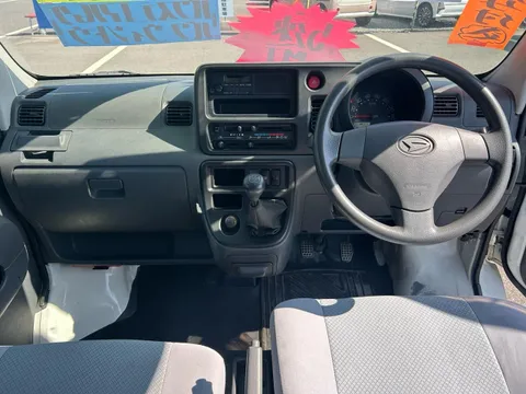 Daihatsu Hijet Cargo