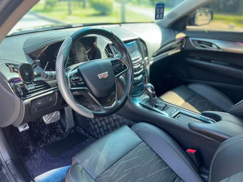 Cadillac ATS-L