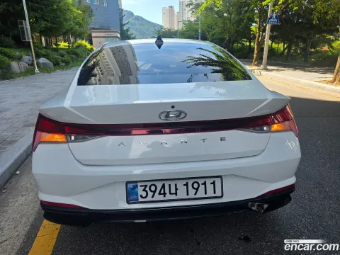 Hyundai Elantra (Avante)