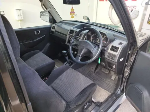 Mitsubishi Pajero Mini