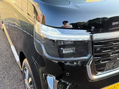 Honda N-BOX Custom