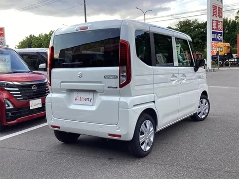 Suzuki Spacia