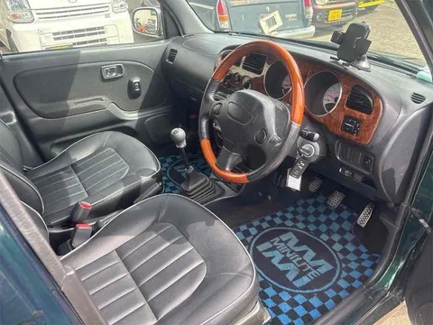Daihatsu Mira Gino