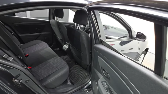 Renault SM3