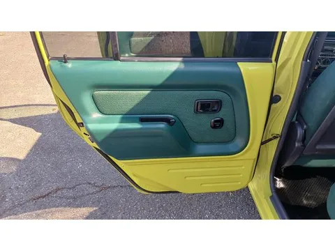 Daihatsu Naked