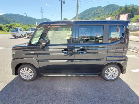 Suzuki Spacia Custom