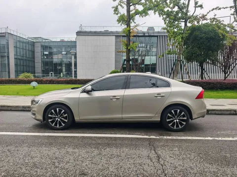 Volvo S60
