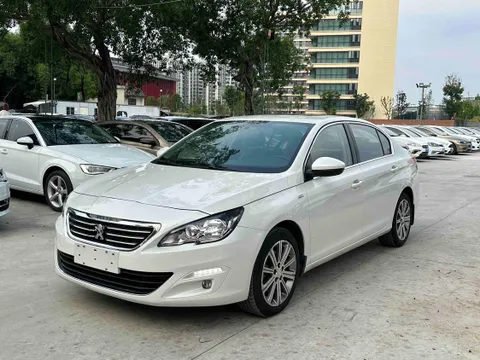 Peugeot 408