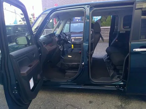 Toyota Tank