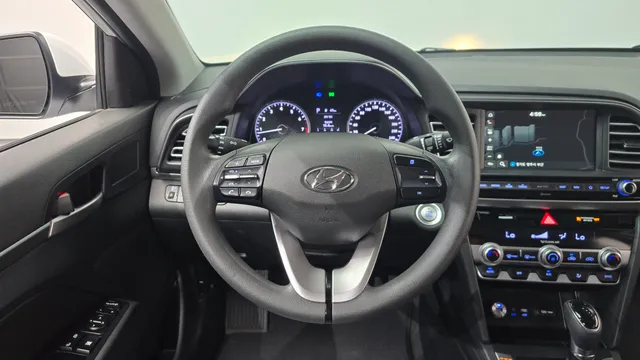 Hyundai Elantra (Avante)
