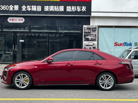 Cadillac CT4