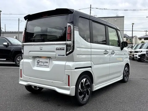 Suzuki Spacia Custom