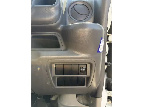 Mitsubishi Minicab Van