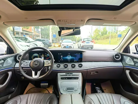 Mercedes-Benz Mercedes-Benz CLS