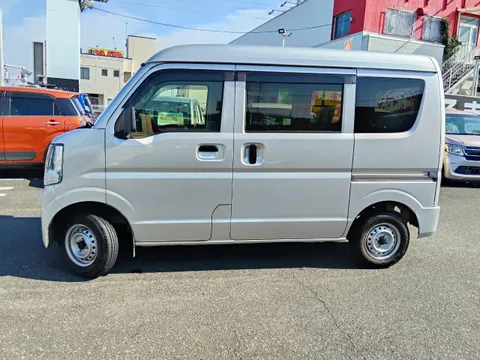Nissan Clipper