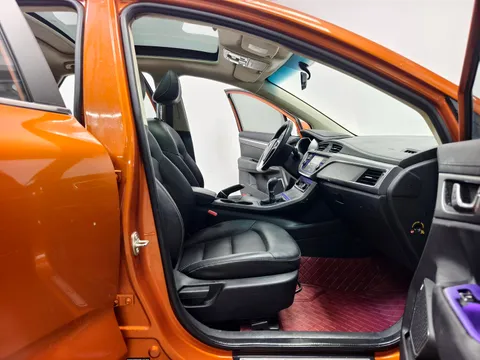 Geely Emgrand GS