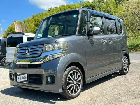 Honda N-BOX Custom