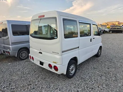 Mitsubishi Minicab Van