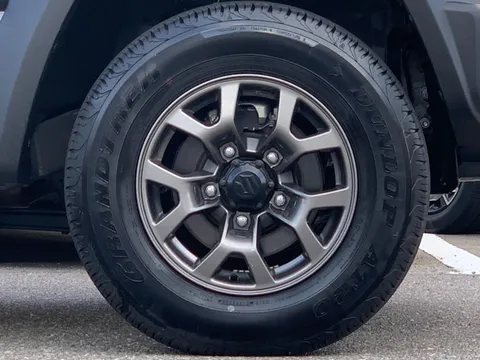 Suzuki Jimny Sierra
