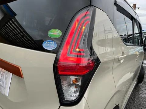 Mitsubishi eK X