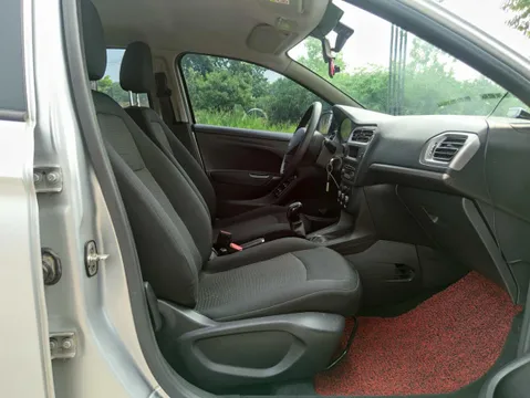 Peugeot 301