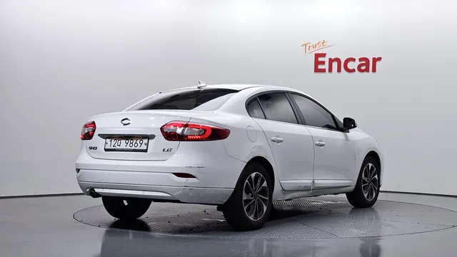 Renault SM3