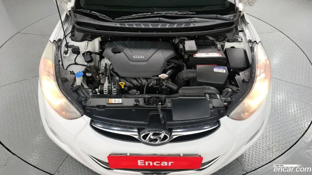 Hyundai Elantra (Avante)