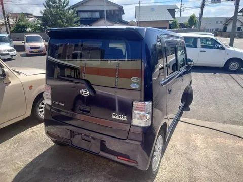 Daihatsu Move Conte