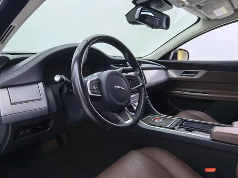 Jaguar XFL