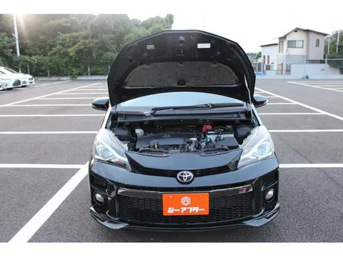 Toyota Yaris (Vitz)