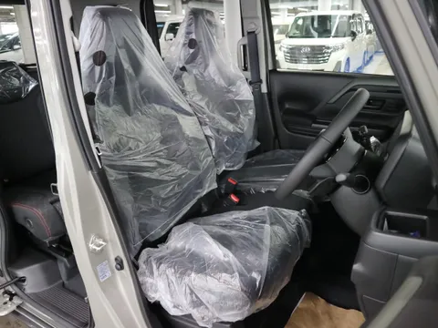 Suzuki Spacia Gear
