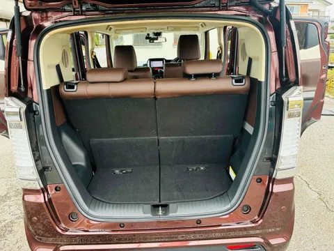 Honda N-BOX Slash